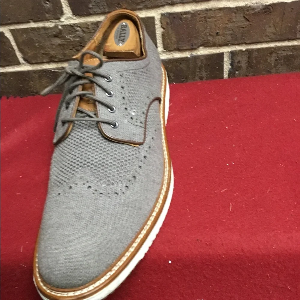 Johnston & Murphy Gray Knit Oxford with Brown Trim